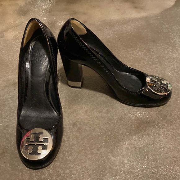 Tory Burch Emblem Heels - Picture 3 of 7